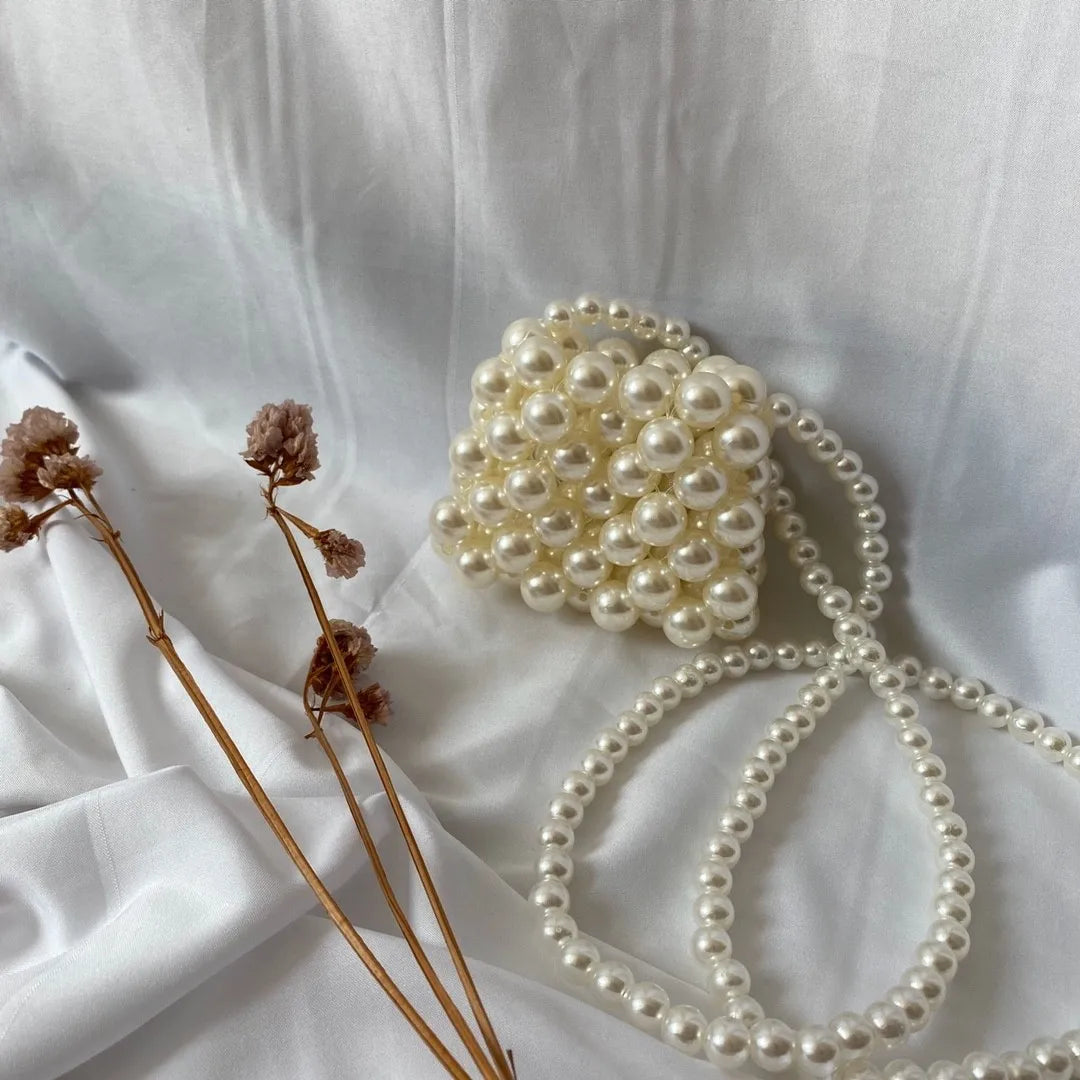 Tiny Pearl Party Handbag